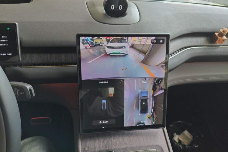 Used Nio ES7 2022 75 kWh Audio And AC Panel