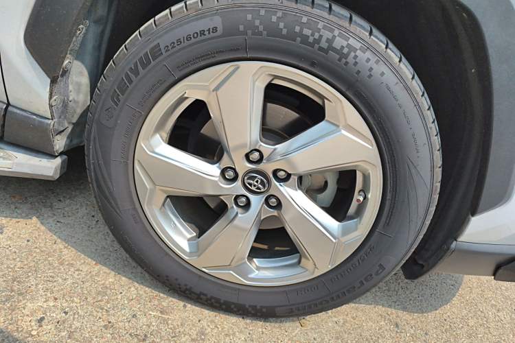 Used Toyota RAV4 2020 2.0L CVT Two-Wheel Drive Fashion Edition