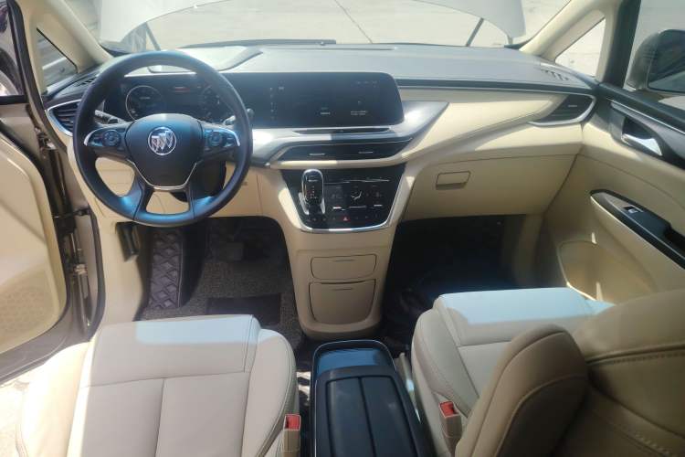 Used Buick GL8 2022 ES Landtrek 653T Luxury Edition