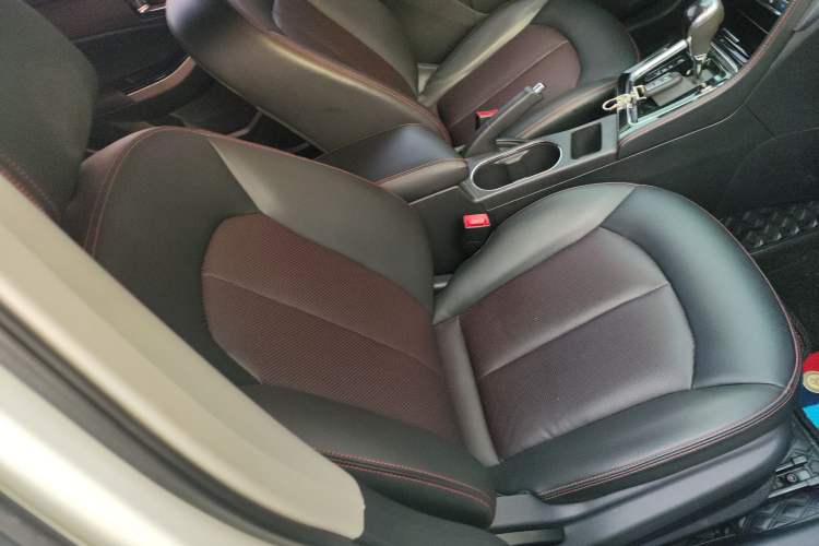 Used Venucia T70 2019 2.0L CVT Enjoy Edition China V Standard
