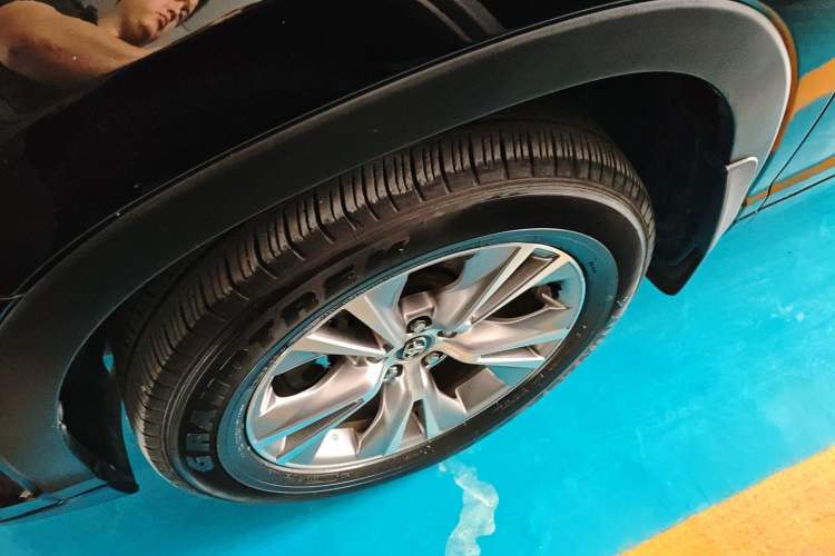 Used Toyota Highlander 2018 2.0T Two-Wheel Drive Elite Edition 7 Seats Emission Standard China V Exterior 4