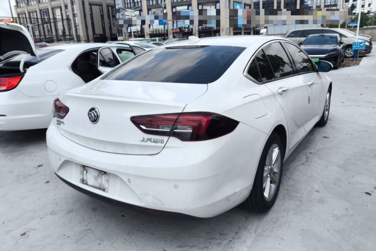 Used Buick Regal 2017 20T Elite Edition Rear Right 45 Deg