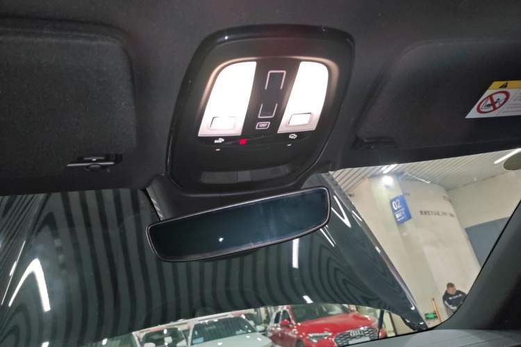 Used Volvo S90 New Energy 2025 Plug-in Hybrid Four-Wheel Drive Long-Range Luxury Smart Edition Headliner