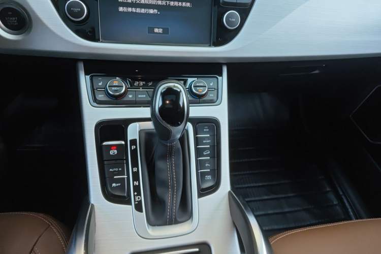 Used Geely Auto Emgrand X7 Sport 2016 1.8TD Automatic All-Wheel-Drive ZhiZun Edition