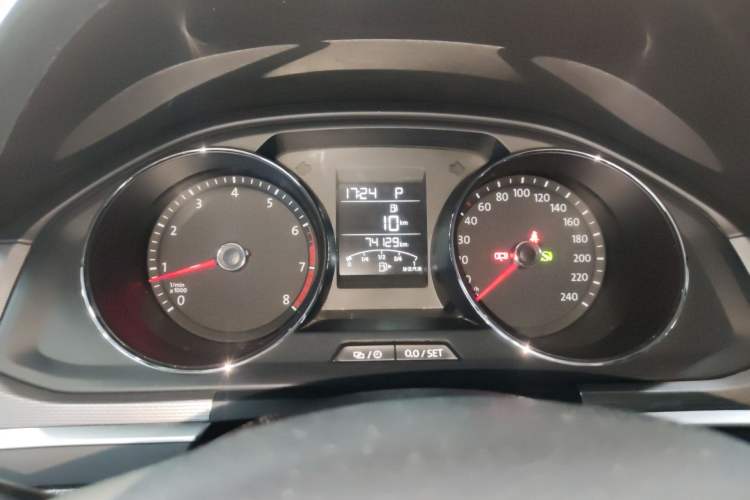 Used Volkswagen Bora 2016 1.6L Automatic Fashion Model
