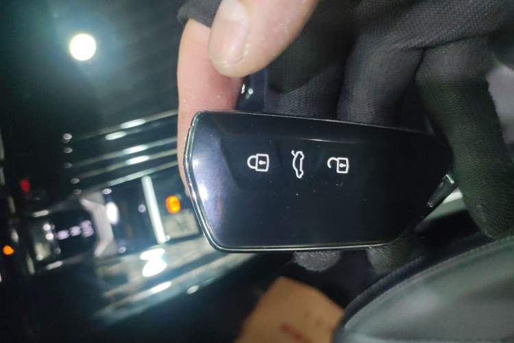 Used Volkswagen Talagon 2024 380TSI All-Wheel Drive Luxury Prestige Pro 7-Seater
