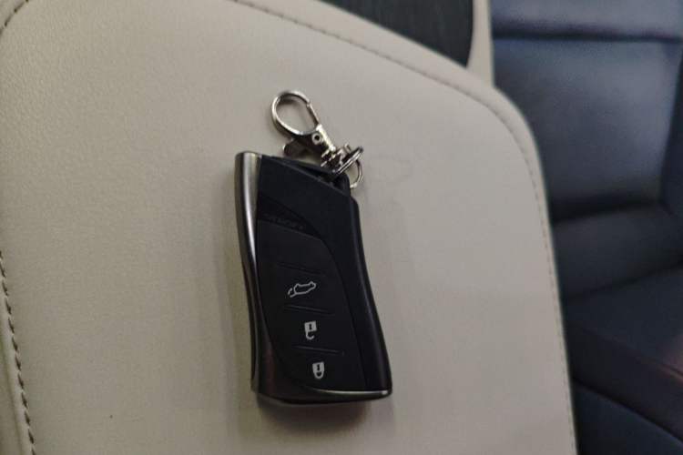 Used Lexus RZ 2023 450e All-Wheel Drive Luxury Edition
