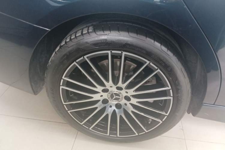 Used Mercedes-Benz C-Class 2022 C 260 L Sport Edition Right Rear Wheel Hub