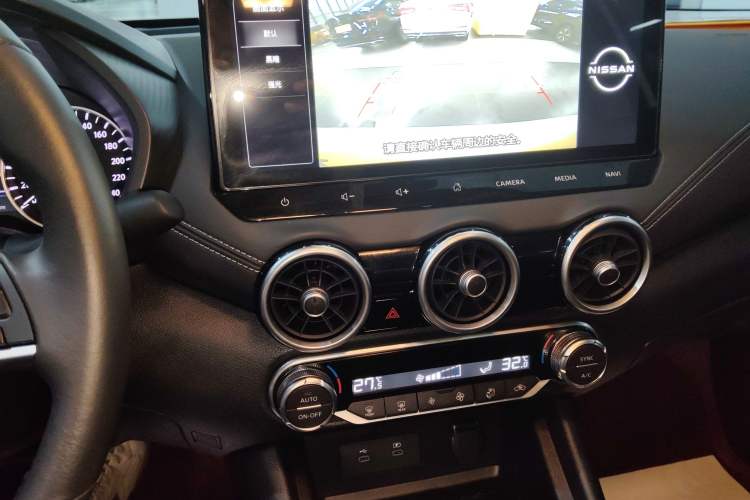 Used Nissan Sylphy 2023 Revised 1.6L CVT Enjoyment Edition Audio And AC Panel