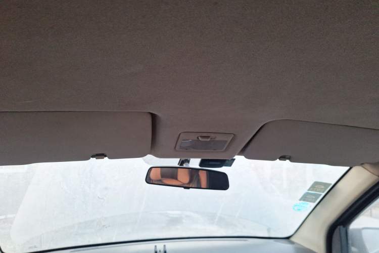 Used CHANGAN KAICHENG Ounuo S 2014 1.5L Base Version