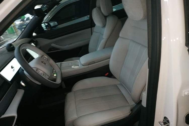 Used Nio ES8 2024 75 kWh