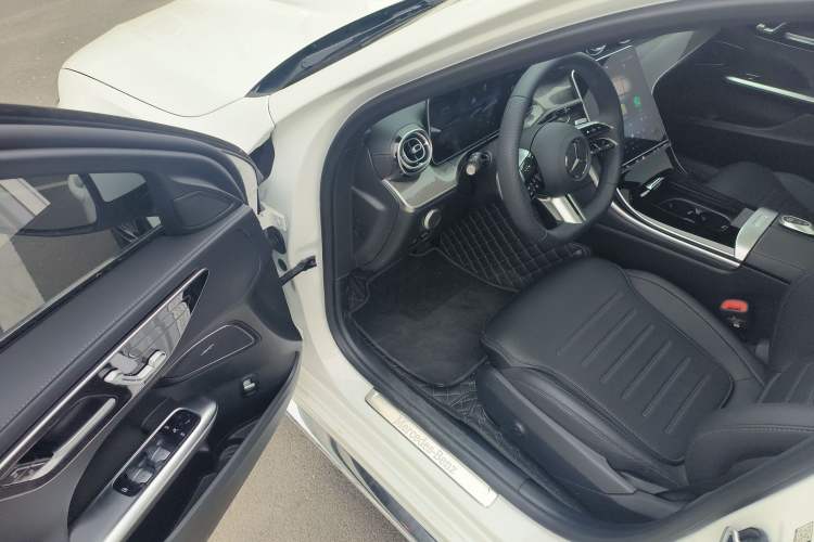 Used Mercedes-Benz C-Class 2025 Facelift C 260 L Sport Edition
