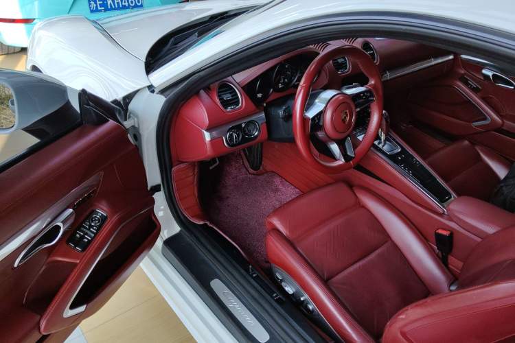 Used Porsche 718 2016 Cayman 2.0T