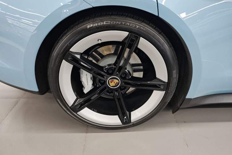 Used Porsche Taycan 2022-Year Updated Taycan