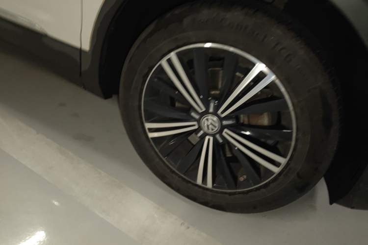 Used Volkswagen Tiguan L 2017 330TSI Automatic Two-Wheel Drive Flagship Edition Exterior 7