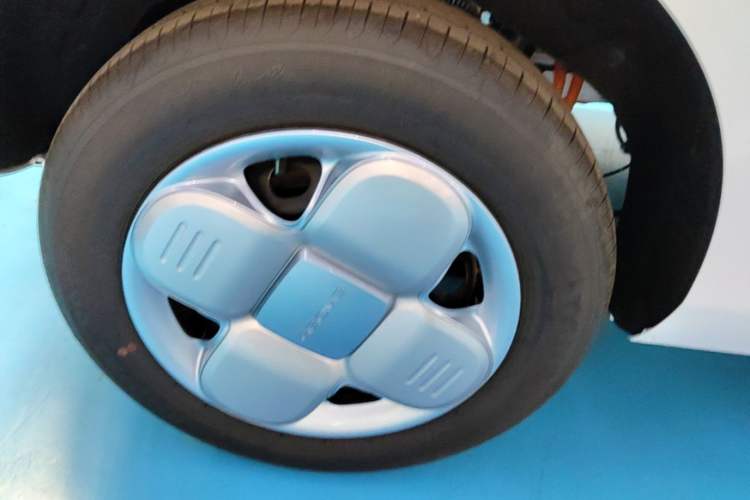 Used Geely Galaxy Panda 2024 Panda Mini 200km Endurance Bear
