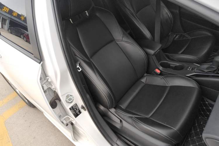 Used Toyota Levin 2022 Facelift TNGA 1.5L CVT Progressive Edition Right Front Seat