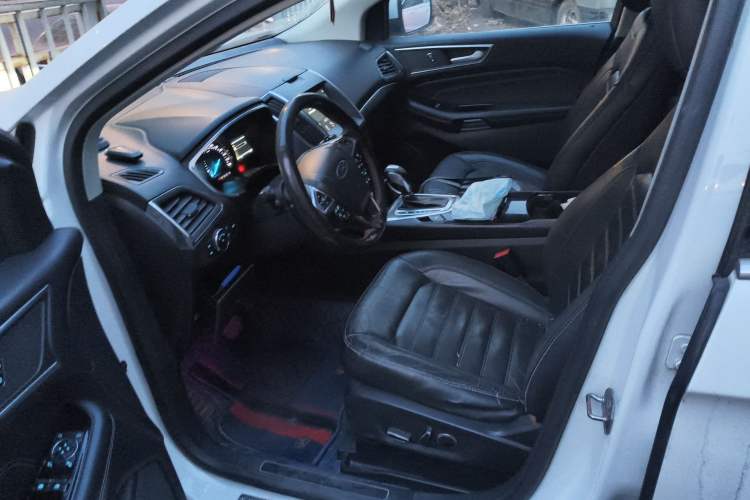 Used Ford Edge 2018 EcoBoost 245 Two-Wheel-Drive Titanium 7-Seater China VI Standard
