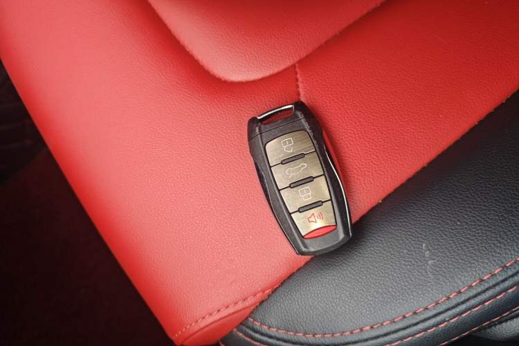 Used Haval H2s 2017 Red-Label 1.5T Dual-Clutch Luxury Model