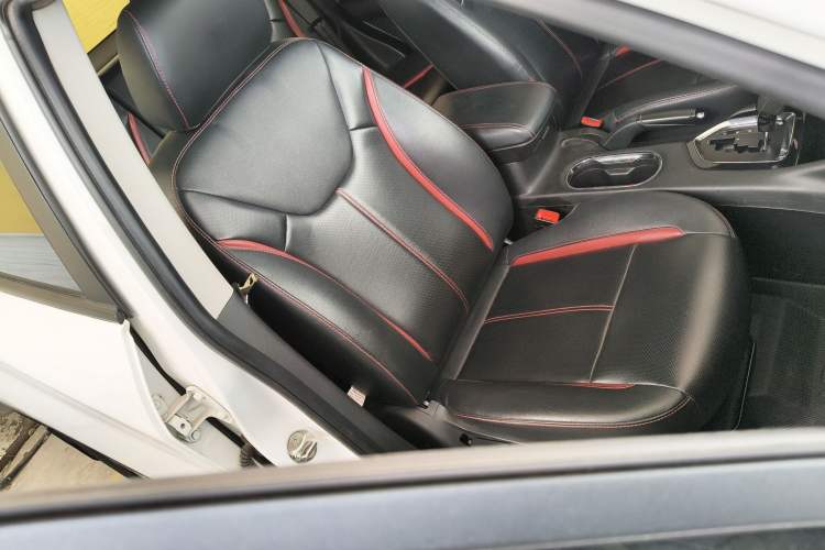 Used Soueast DX3 2016 1.5T CVT Luxury Model