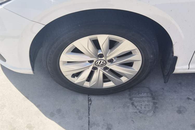 Used Volkswagen Lavida 2018 Hatchback 200TSI DSG Comfort Edition China V Standard Exterior 4