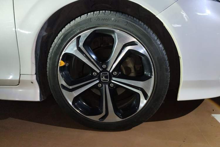 Used Honda Jade 2017 210 TURBO CVT Luxury Edition 5 Seats