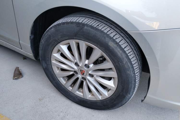 Used Roewe Ei5 2018 Internet Luxury Edition Right Front Wheel Hub