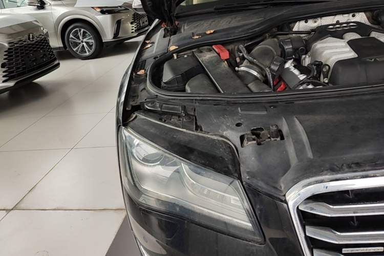 Used Audi A8 2013 A8L 45 TFSI quattro Luxury Model
