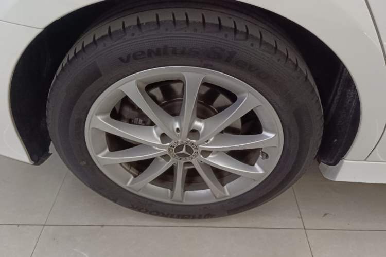 Used Mercedes-Benz A-Class 2021 A 200 L Sport Sedan Fashion Model
