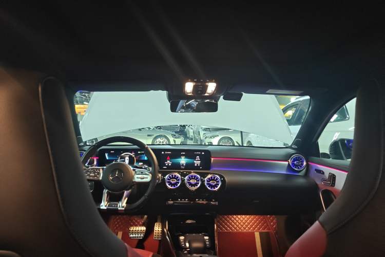 Used Mercedes-Benz A AMG 2020 Facelifted AMG A 35 4MATIC Headliner