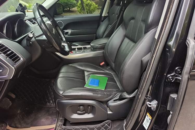 Used Land Rover Range Sport 2016 3.0 SC V6 SE Left Front Seat