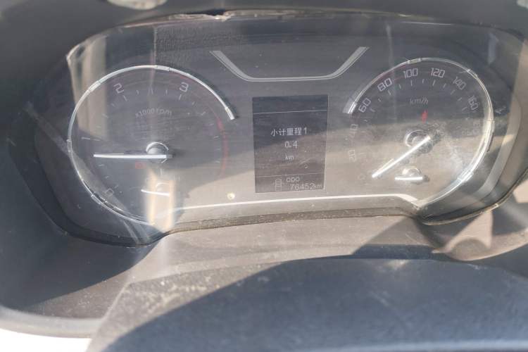 Used SAIC MAXUS T60 2017 2.8T Diesel Manual Two-Wheel Drive High-Ride Elite Long-Body Emission Standard V
