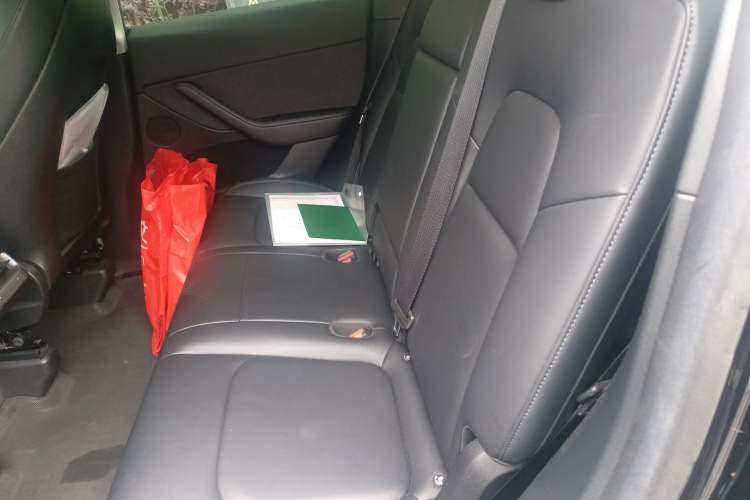 Used Tesla Model Y 2022 Rear-Wheel-Drive Version
