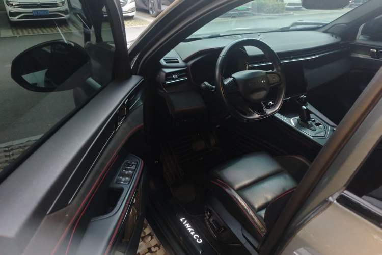 Used Lynk & Co 05 2020 2.0TD Four-Wheel Drive HypeHalo