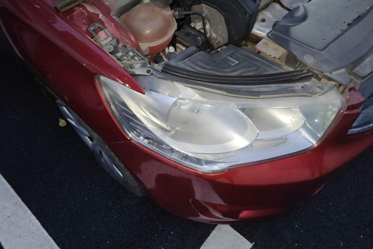 Used Citroen Elysee 2015 Zhishang Edition 1.6L Manual Fashion Model
