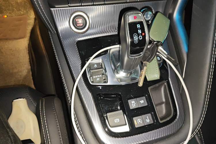 Used Jaguar F-TYPE 2021 P300 Rear-Drive Hardtop Version Gear Lever