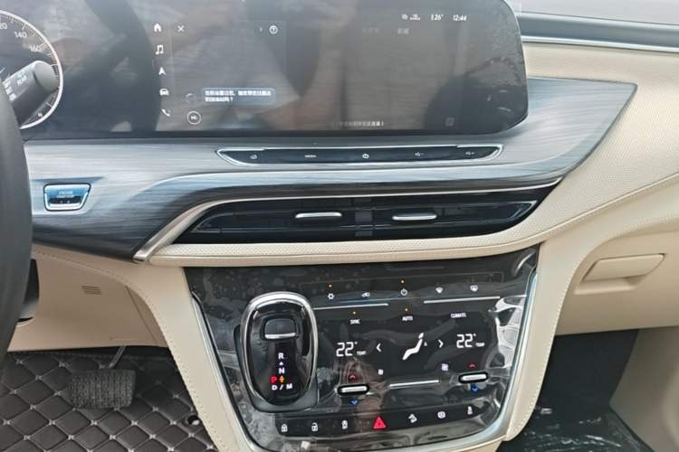Used Buick GL8 2022 ES Land Cruiser 653T Luxury Model