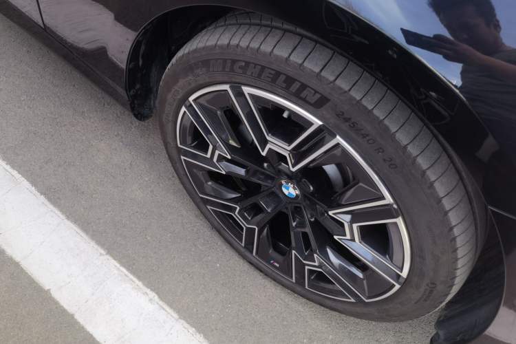 Used BMW 5 Series 2025 530Li Luxury Edition M Sport Package
