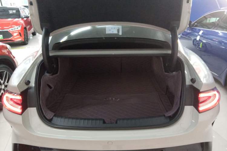 Used Xiaomi Auto SU7 2024 Rear-Drive Ultra-Long Range Advanced Pro-Level Intelligent Driving Version
