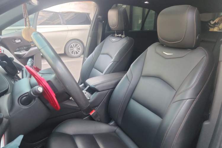 Used Cadillac XT4 2018 28T Two-Wheel Drive Luxury Sport Model

