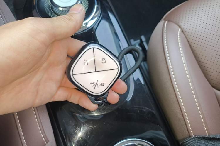 Used Wuling Bingo 2023 333 km Lingxi Connected+ Version