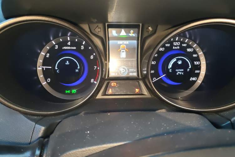 Used CHANGAN CS75 2014 1.8T Automatic Elite Version China V Standard
