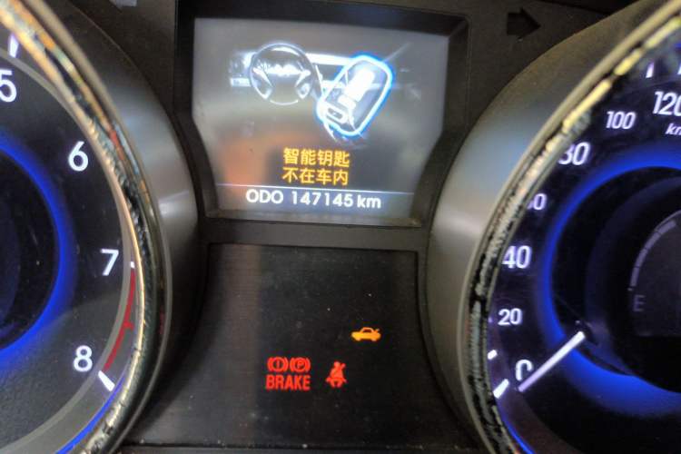 Used Hyundai Sonata 2011 2.0L Automatic Luxury Edition
