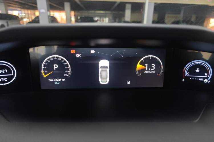 Used CHANGAN UNI-V 2024 1.5T High-Energy Version Instrument Cluster