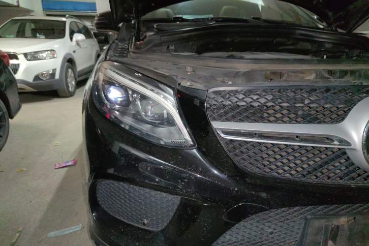 Used Mercedes-Benz GLE Coupe 2017 GLE 400 4MATIC Coupe SUV Right Front Headlight