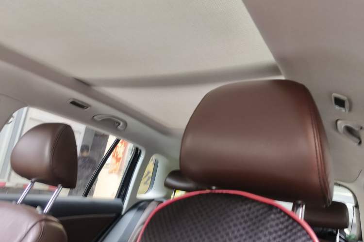 Used Volkswagen Tiguan 2015 1.8TSI Automatic All-Wheel-Drive Luxury Model Headliner