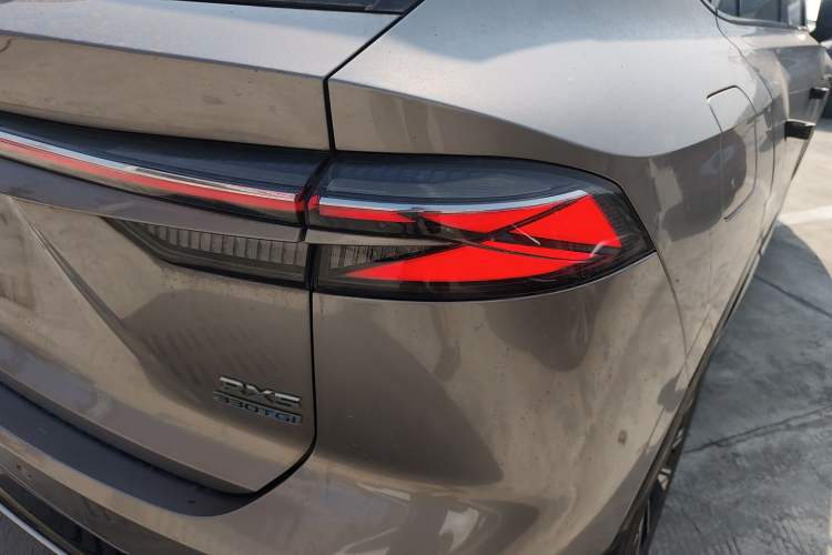 Used Roewe RX5 2023 1.5T Luxury Sliding-Screen Version
