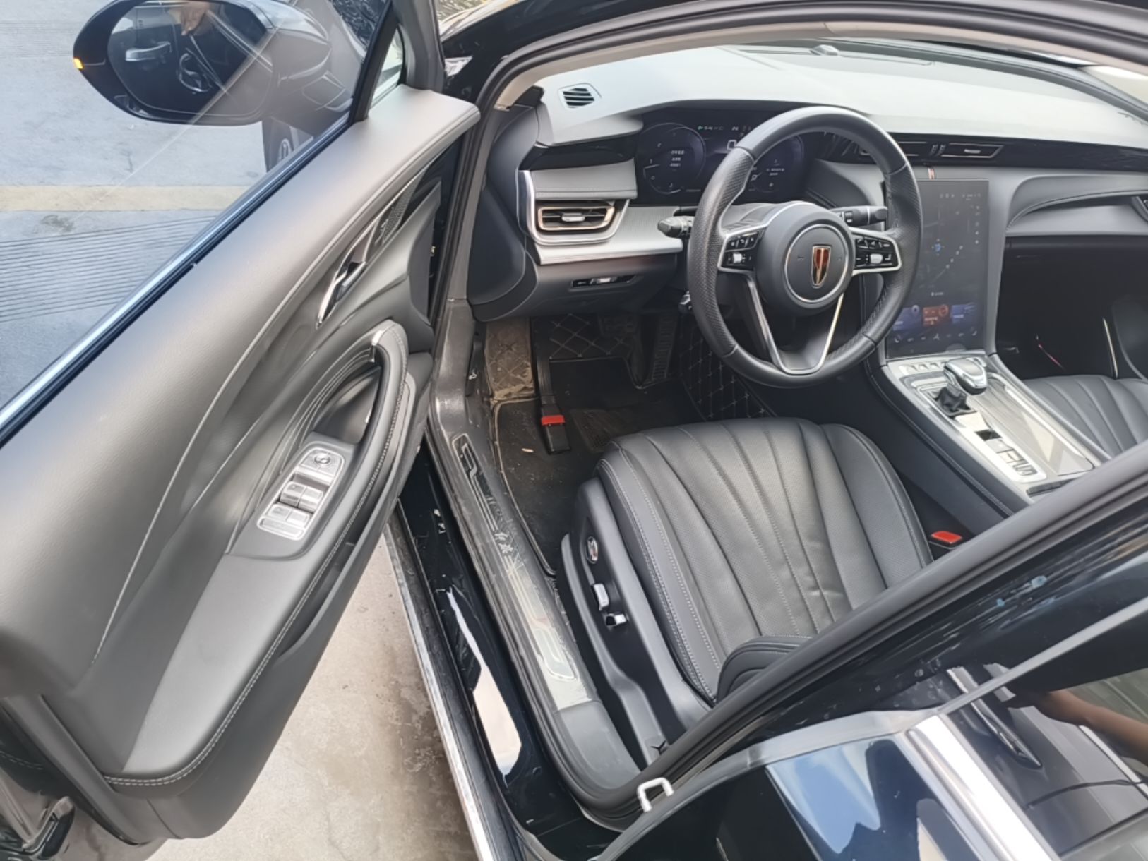 Hongqi H5 2023 2.0T Automatic Smart Connect Flagship Edition - Chinese Trim Chang — снимка 18