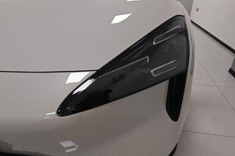 Used Baojun Yunhai 2026 Model 500km Pure Electric Standard Edition
