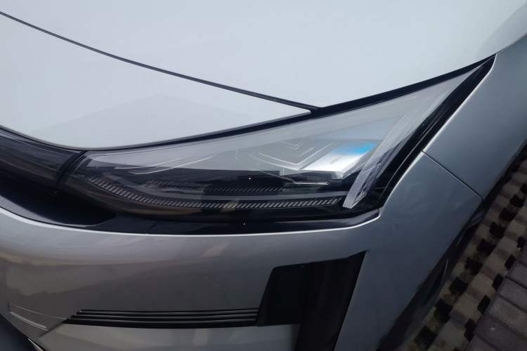 Used Geely Galaxy L6 2025 EM-i 140km Starship Edition